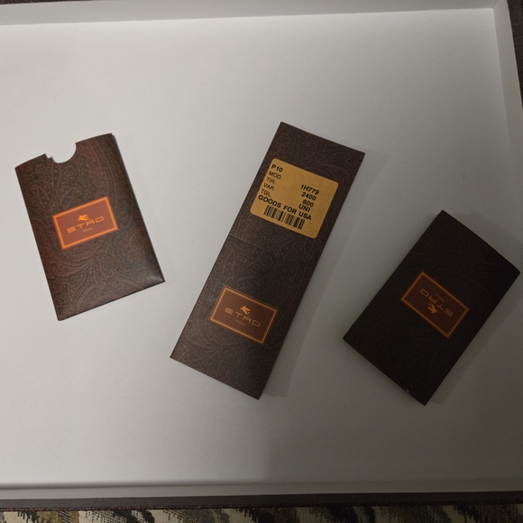 Etro Brown Clutch with Cartoon Design - Picture 3 of 5